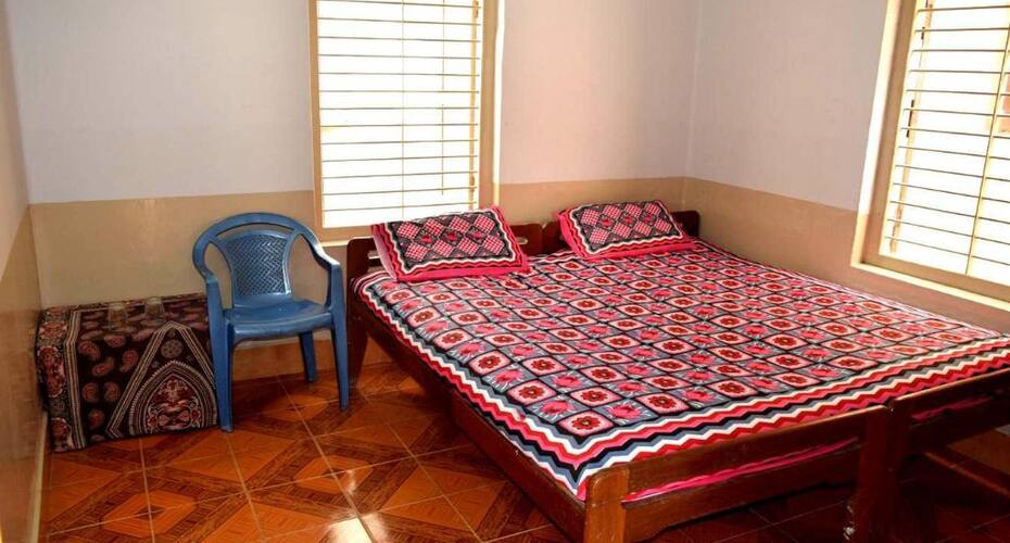 Sagar Guest House, Bhuj 3